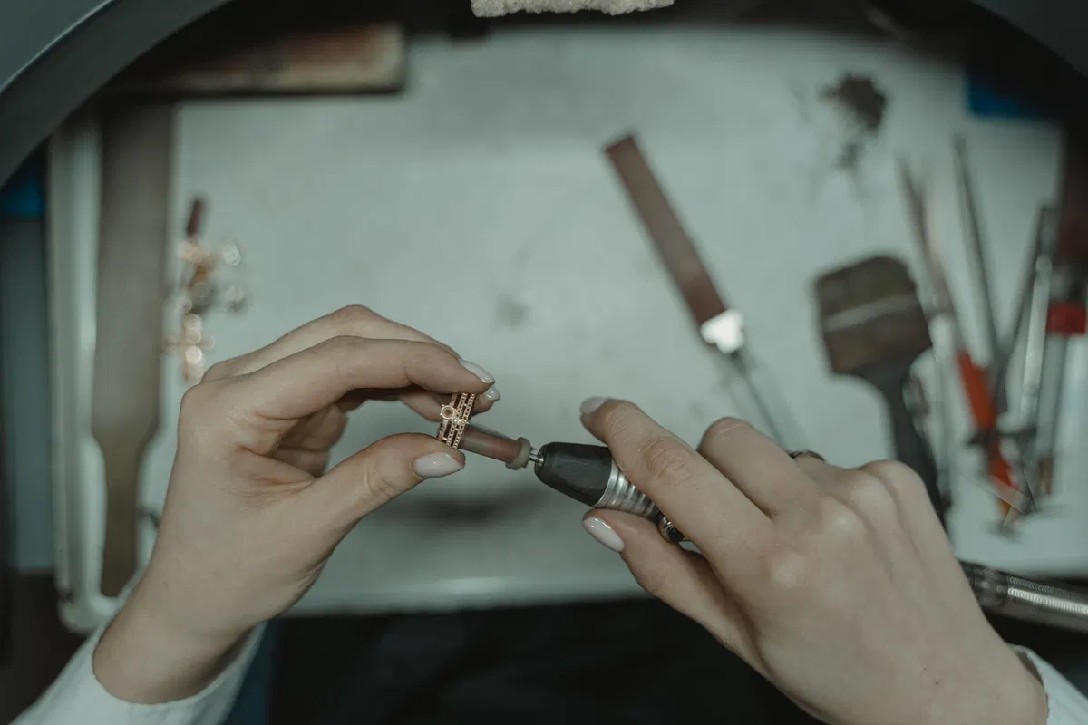 Bespoke jewellery design workbench